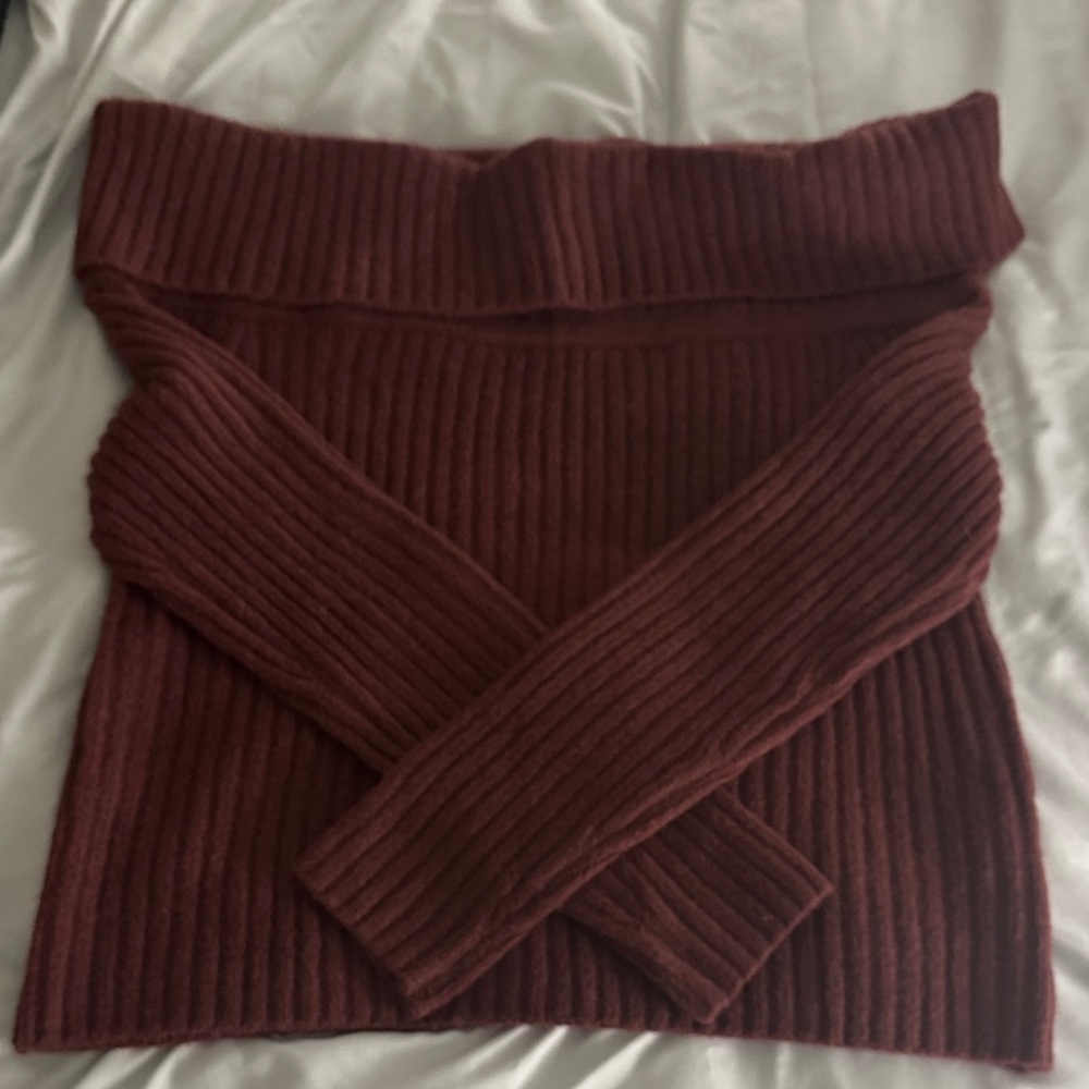 Abercrombie & Fitch Off-Shoulder Sweater - Deep Red